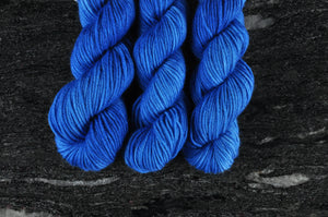 Semi-tonal DK - Peacock Blue - 40 g or 110 g